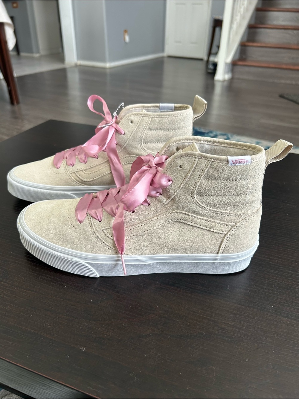 Vans ashwood High-Top Sneakers in Cream with Pink Satin Laces